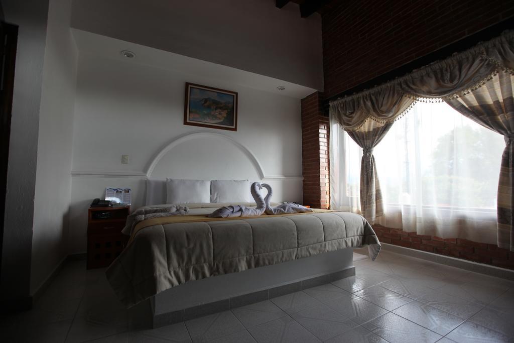 La Capilla Hotel Boutique Valle de Bravo Exterior photo
