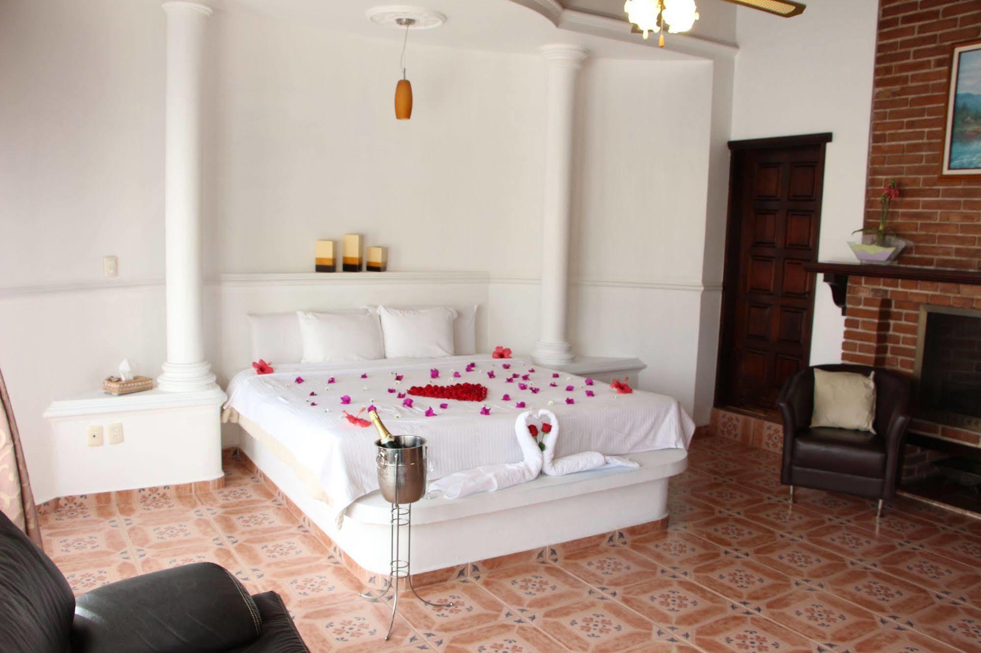 La Capilla Hotel Boutique Valle de Bravo Exterior photo