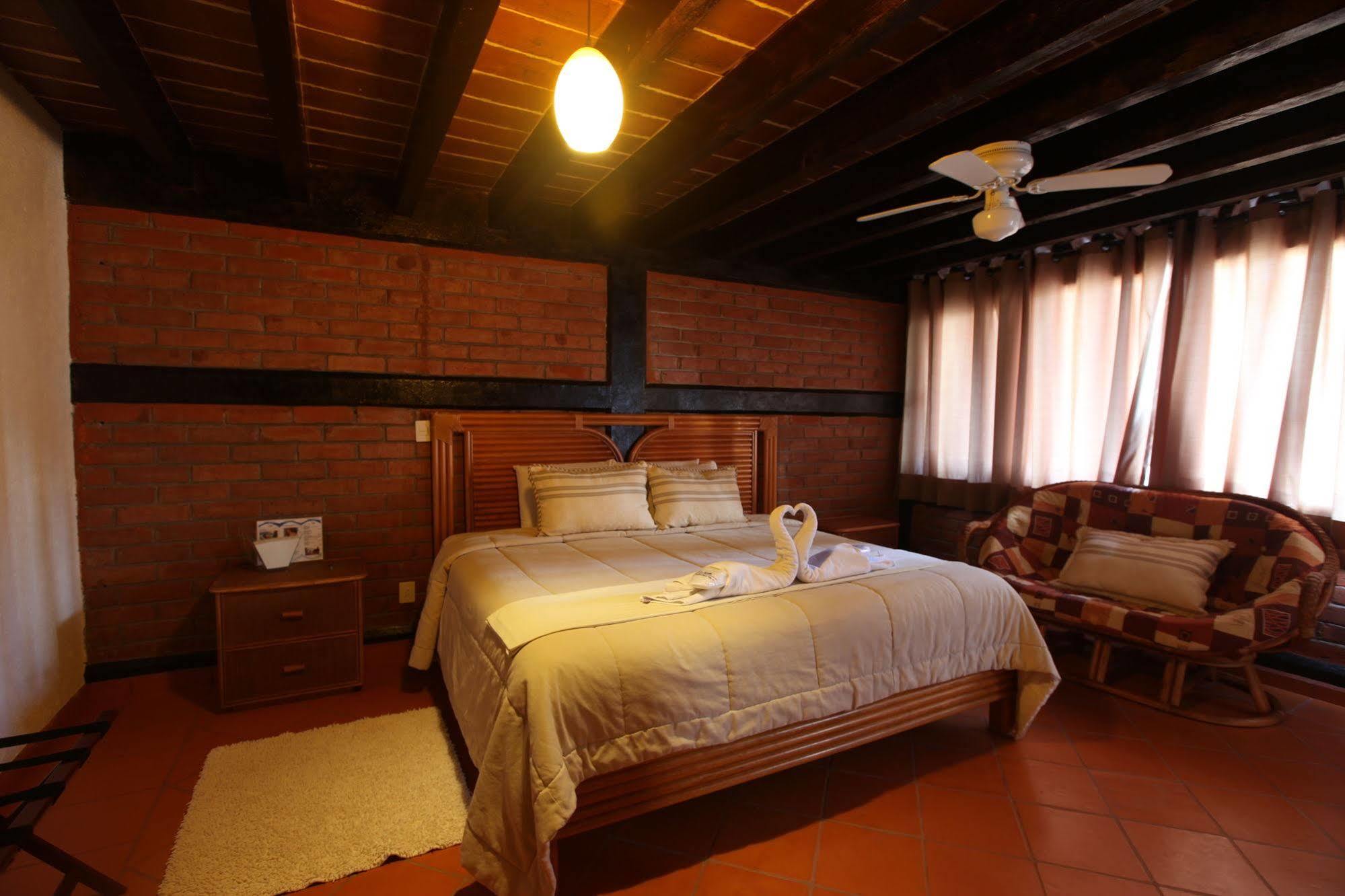 La Capilla Hotel Boutique Valle de Bravo Exterior photo